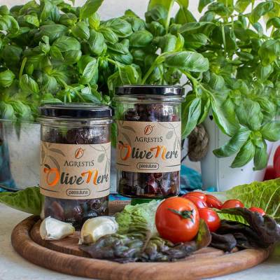 Passuluna Oliven mit Knoblauch und Peperoncini (Agrestis) 180 g
